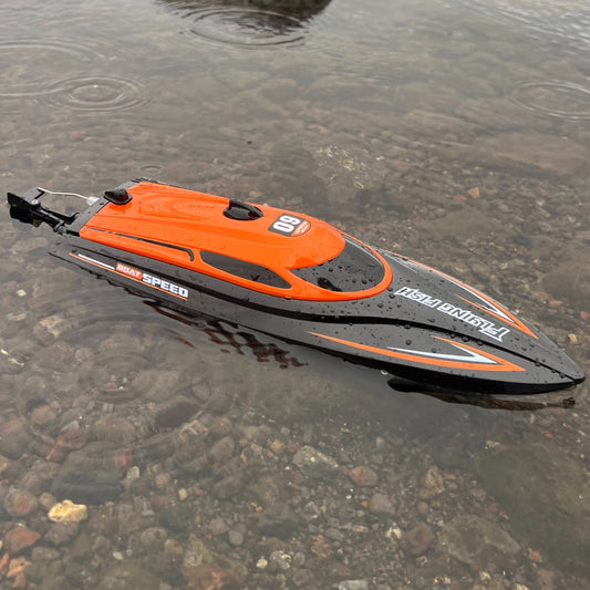 Fjarstýrður Spíttbátur