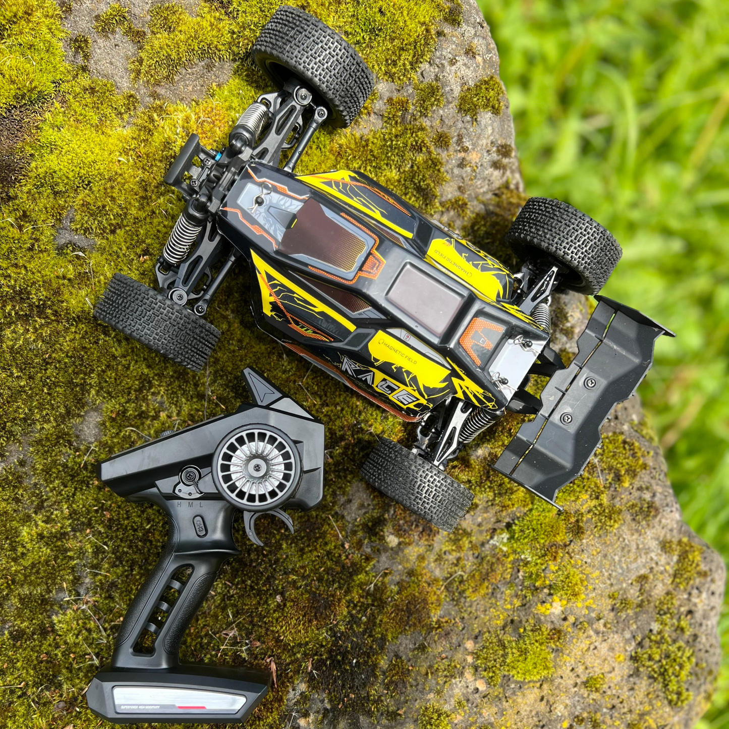 Fjarstýrður Cheetah PRO - Hraðskreður Rafmagnsbíll