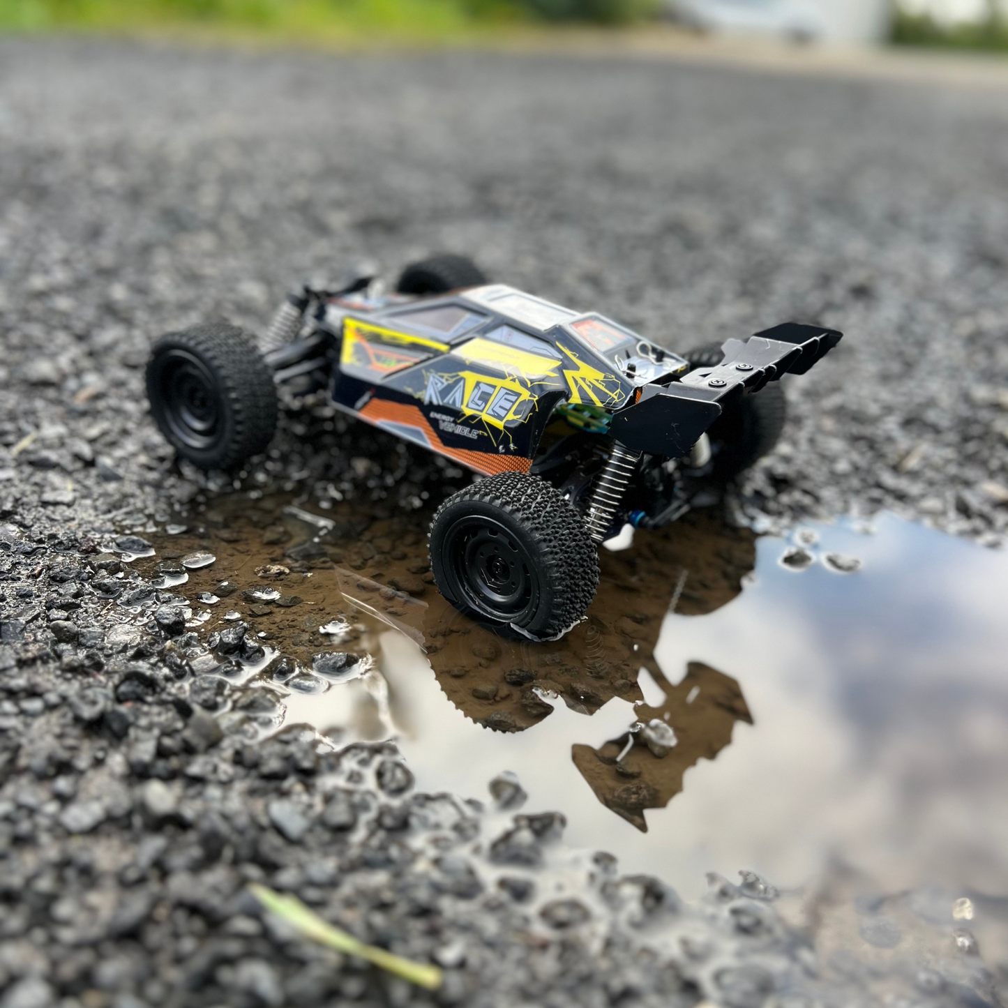 Fjarstýrður Cheetah PRO - Hraðskreður Rafmagnsbíll