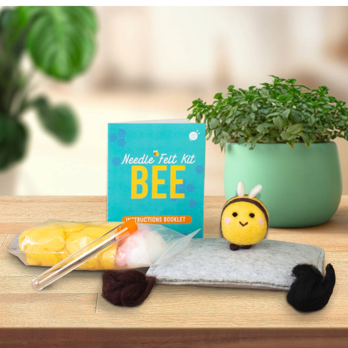 Gift Republic® Búðu til Býflugu úr Ull