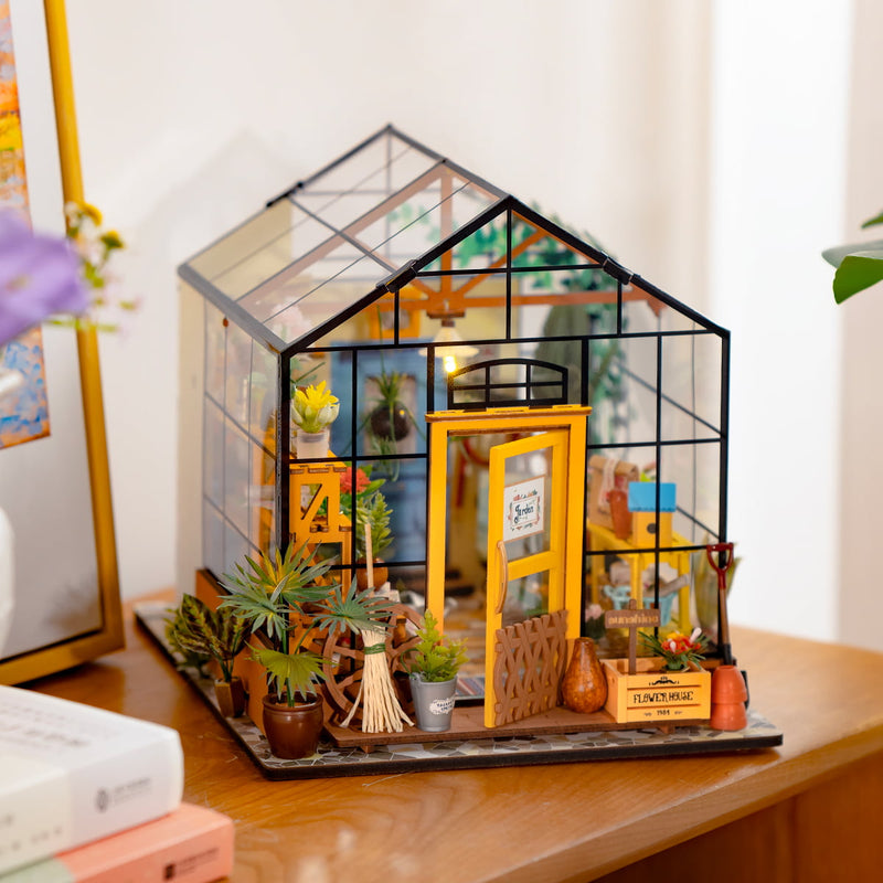 ROLIFE® Þrívíddar viðarpús - Cathy's Flower House (DG104)