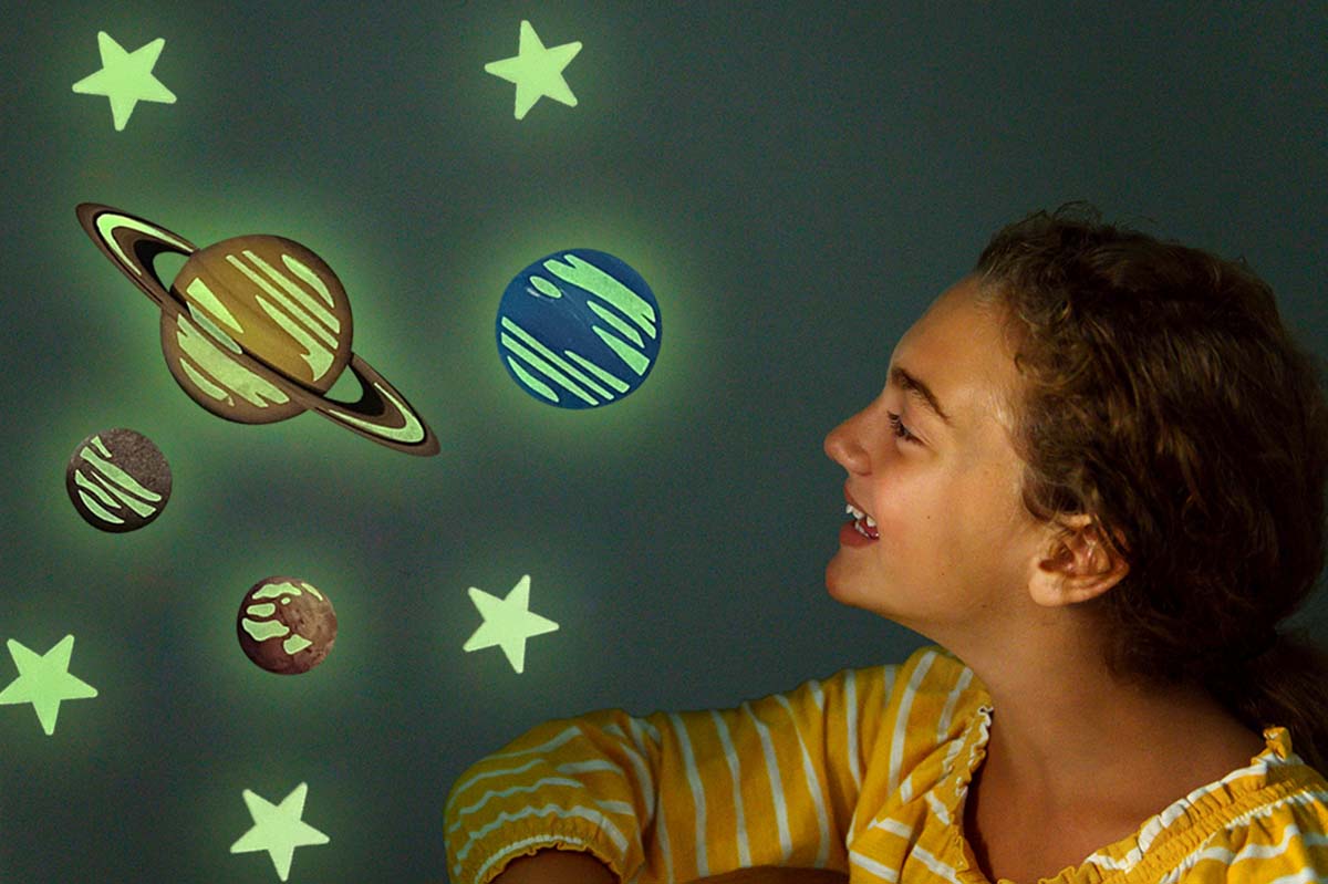 4M® -  Glow Planets & Super Nova