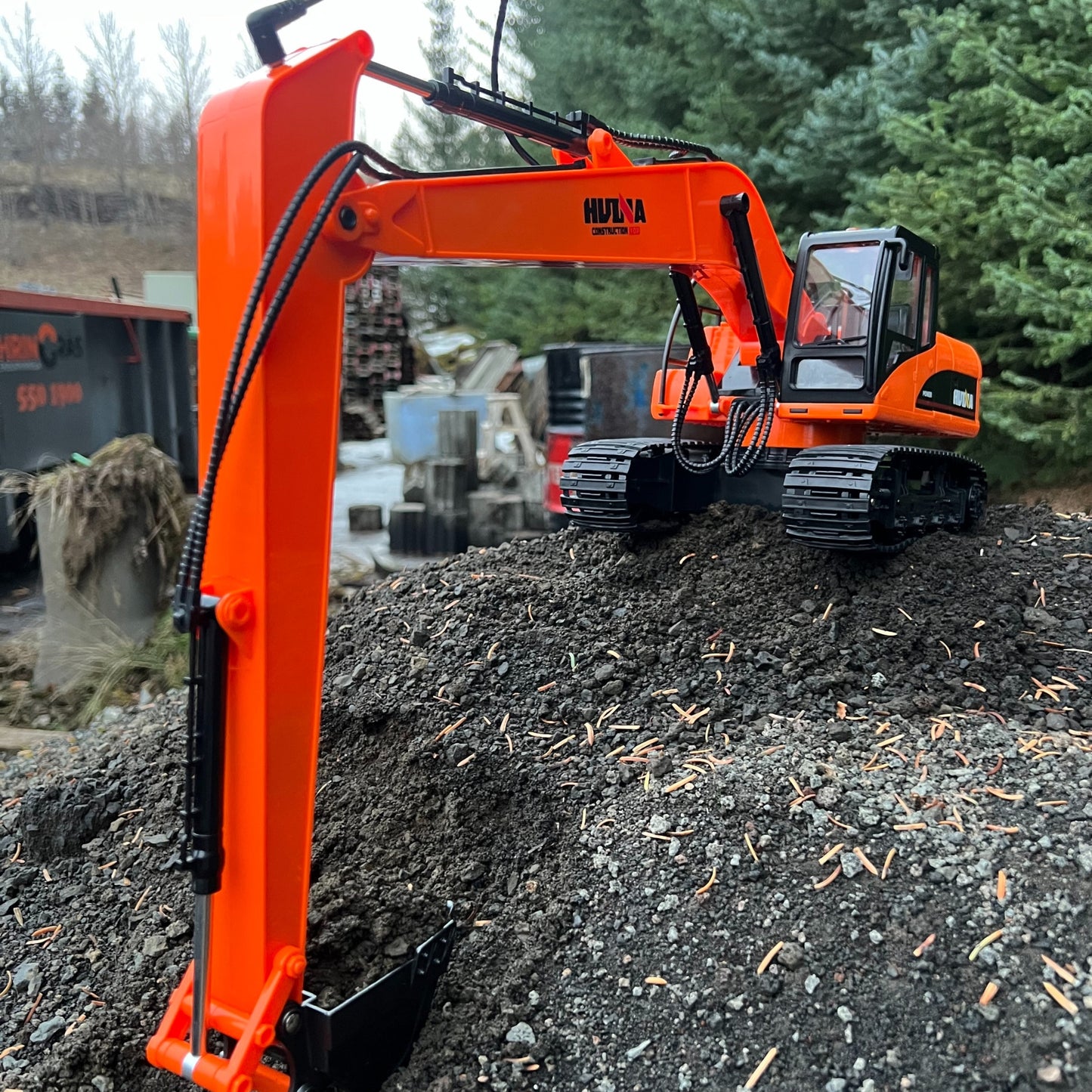 Fjarstýrð Beltagrafa - 1:14 (Stór)