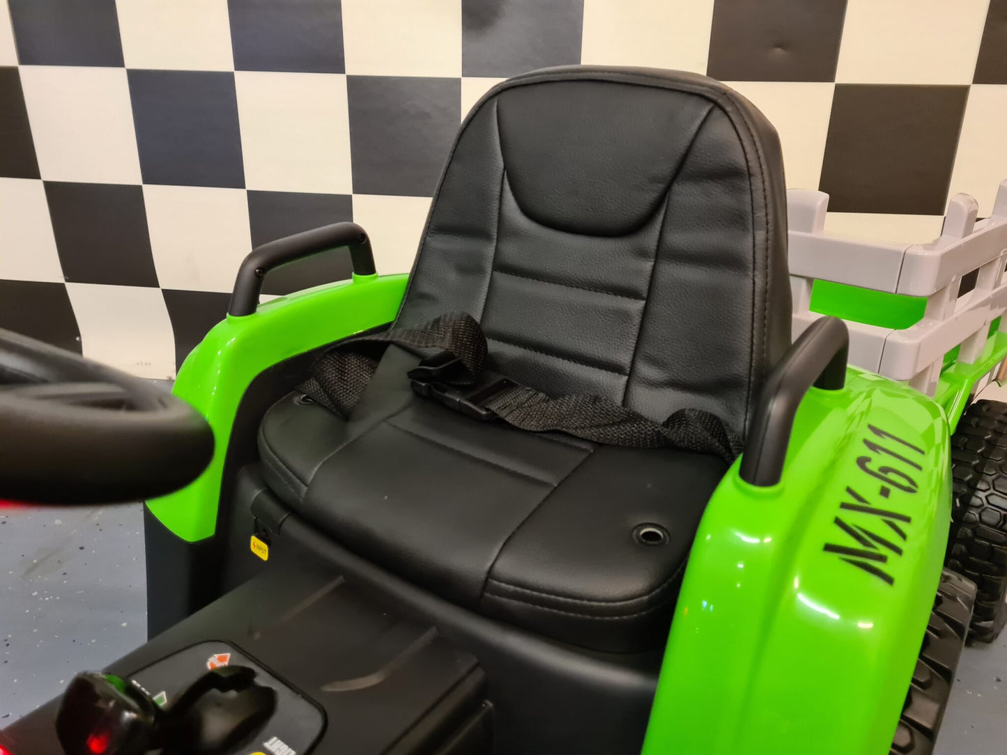 Rafmagnstraktór Fyrir Krakka (með vagn)