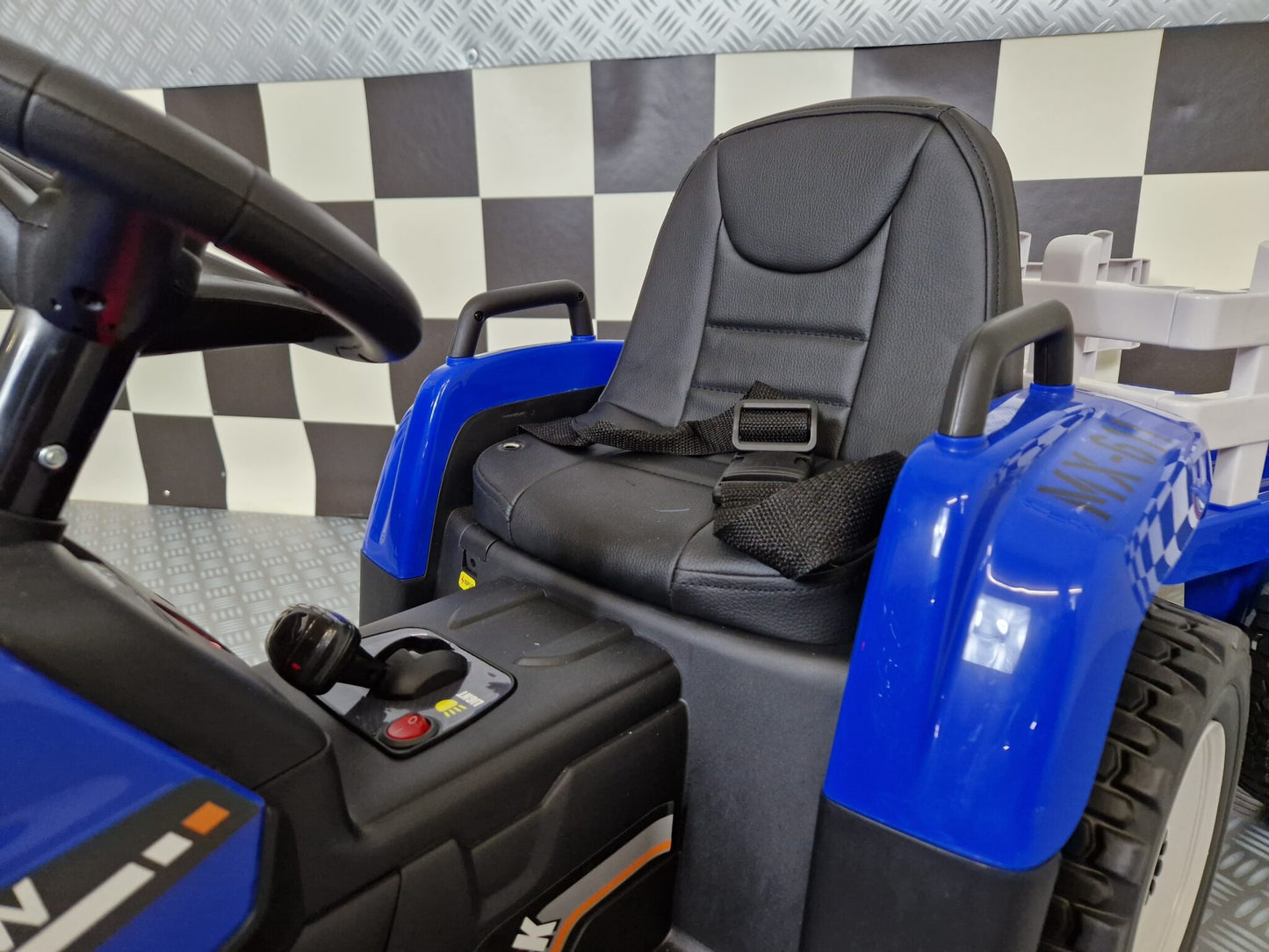 Rafmagnstraktór Fyrir Krakka (með vagn)