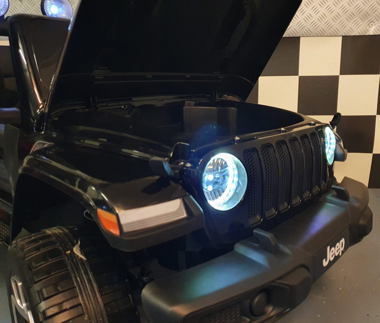 Rafmagnsbíll Fyrir Krakka (Jeep Wrangler)