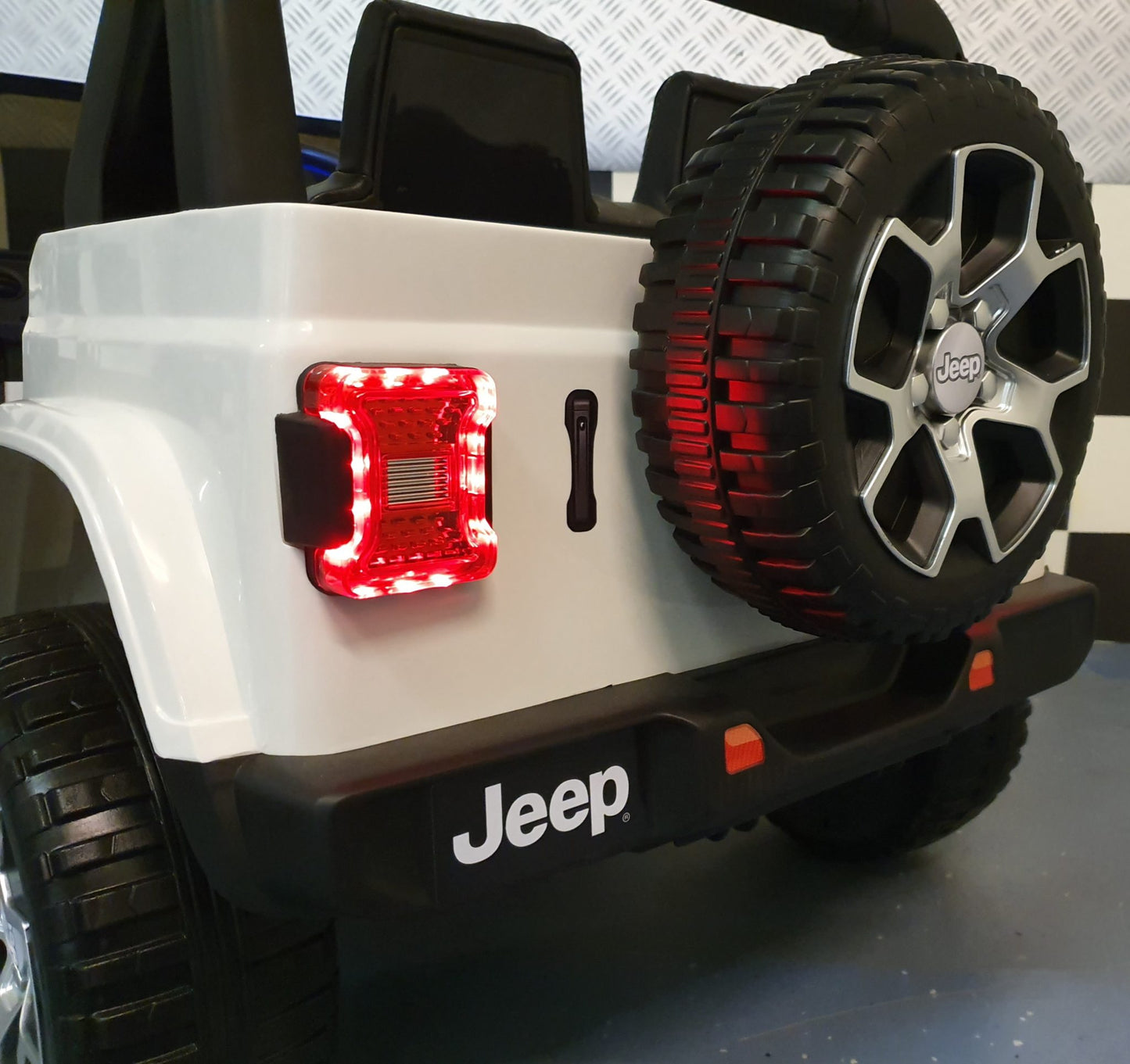 Rafmagnsbíll Fyrir Krakka (Jeep Wrangler)