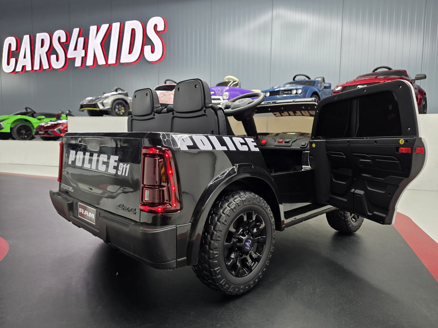 Rafmagnslöggubíll Fyrir Krakka (Dodge Ram)