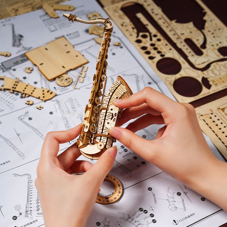 ROLIFE® Þrívíddar viðarpúsl - Saxophone