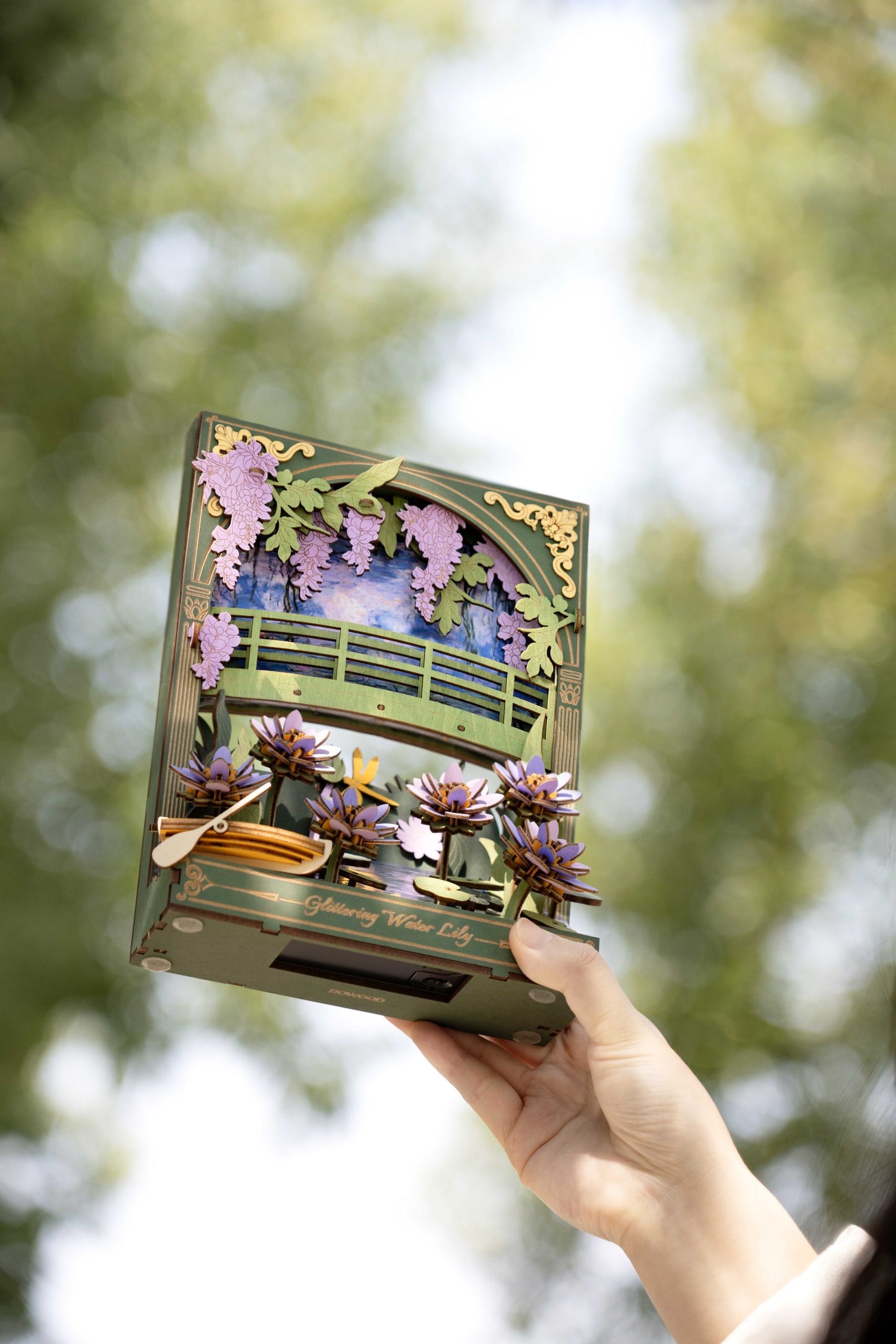 ROLIFE® Þrívíddar viðarpúsl - Glittering Water Lily