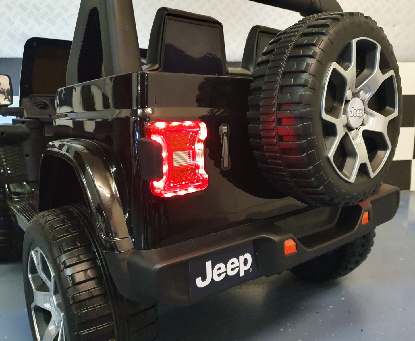 Rafmagnsbíll Fyrir Krakka (Jeep Wrangler)